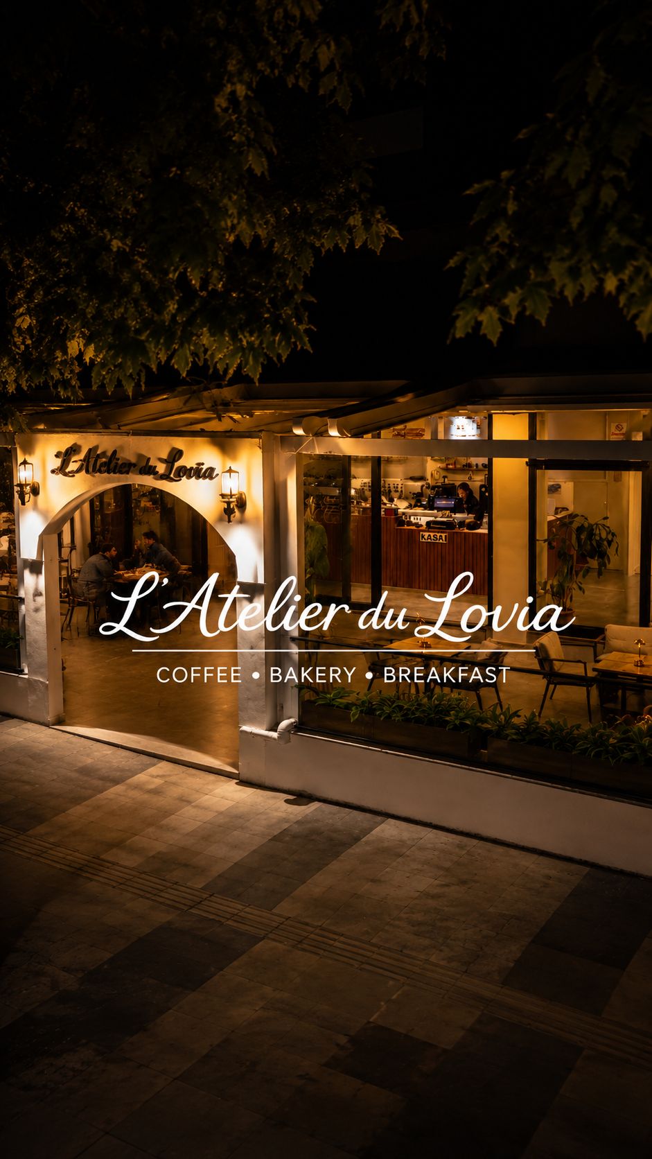 L'Atelier du Lovia gece dış cephe